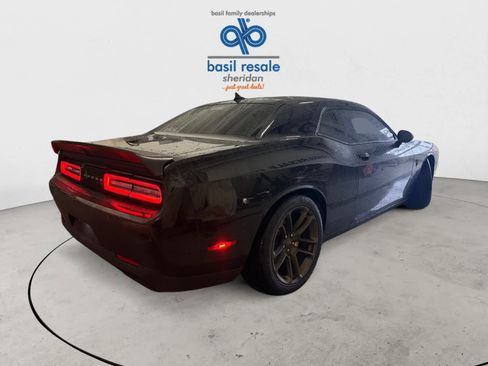 Used 2023 Dodge Challenger SRT Hellcat image 7
