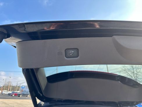 Used 2016 Lincoln MKX Reserve w/ Climate Package image 13