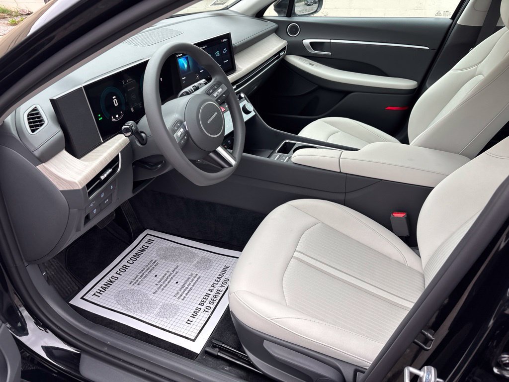 New 2026 Hyundai Sonata Blue FWD image 11