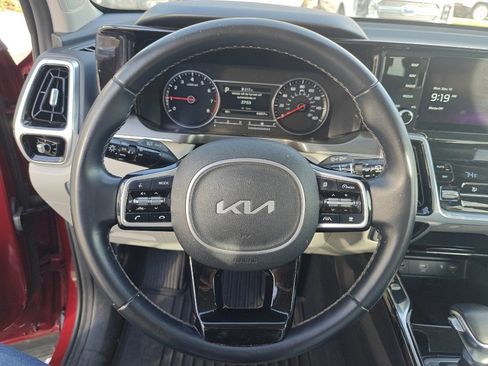 Used 2022 Kia Sorento SX image 14