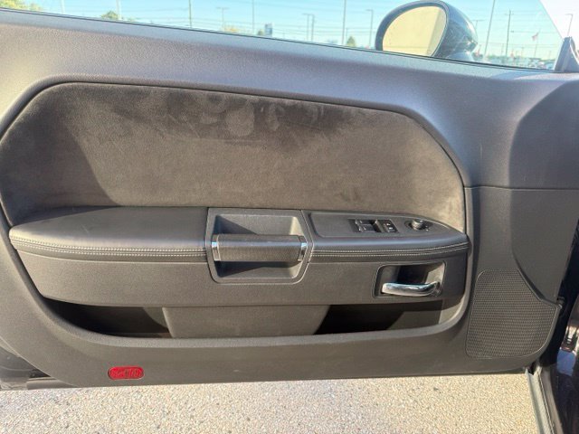 Used 2009 Dodge Challenger SRT8 w/ SRT Option Group II RWD image 10