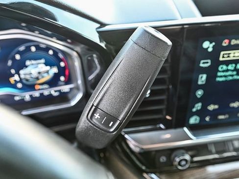 Used 2024 Chevrolet Silverado 2500 LT image 22