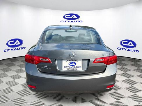 Used 2013 Acura ILX w/ Technology Package FWD image 5