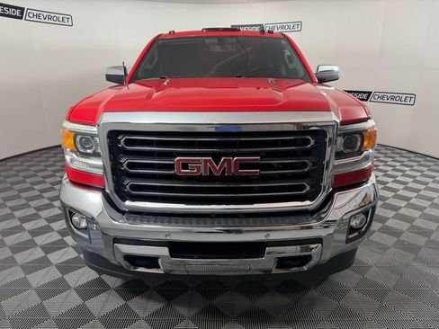 Used 2016 GMC Sierra 2500 SLT w/ Duramax Plus Package AWD/4WD image 9