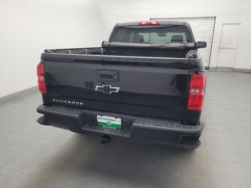 Used 2018 Chevrolet Silverado 1500 Custom w/ Custom Value Package RWD image 7