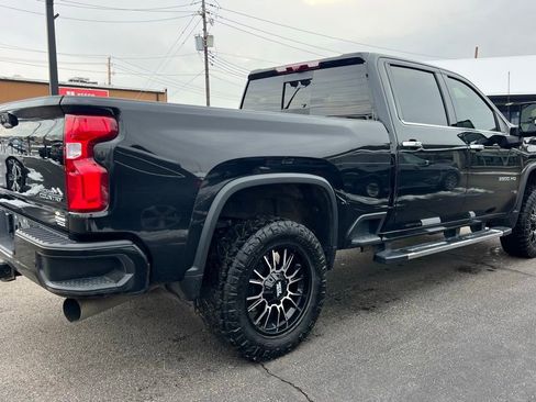 Used 2023 Chevrolet Silverado 3500 High Country image 8