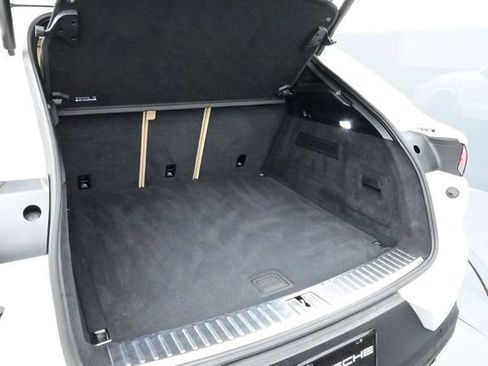 Certified 2021 Porsche Cayenne Coupe AWD/4WD image 16