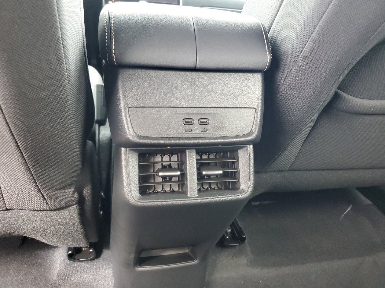New 2027 GMC Terrain Elevation FWD image 16