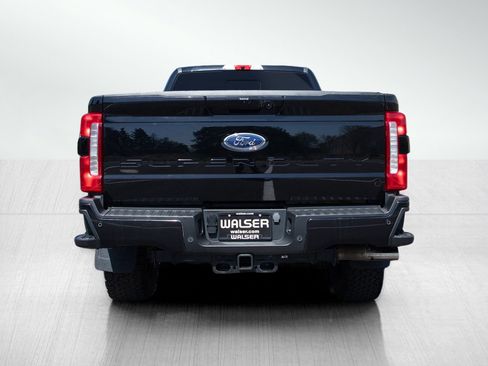 Used 2024 Ford F250 Lariat w/ Sport Appearance Package AWD/4WD image 4
