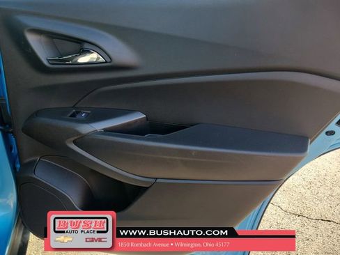 Used 2025 Chevrolet Trax RS w/ Driver Confidence Package image 15