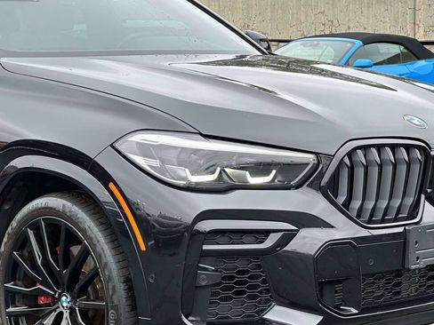 Used 2022 BMW X6 xDrive40i w/ M Sport Package AWD/4WD image 8