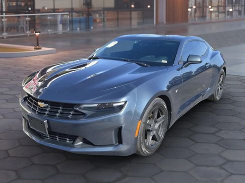 Used 2019 Chevrolet Camaro LT image 2