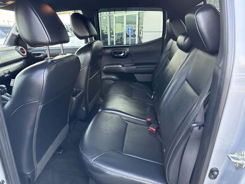 Used 2017 Toyota Tacoma TRD Pro image 17