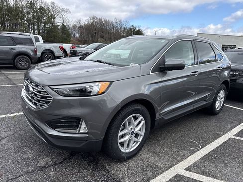 Used 2022 Ford Edge SEL w/ Convenience Package image 7