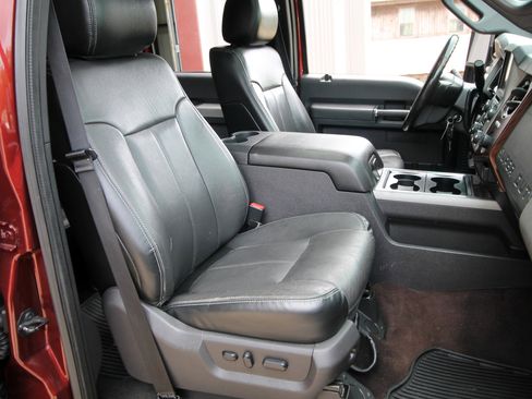 Used 2016 Ford F250 Lariat w/ Lariat Ultimate Package image 43