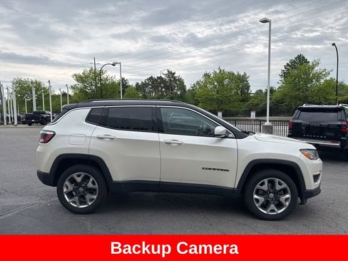 Used 2018 Jeep Compass Limited AWD/4WD image 7