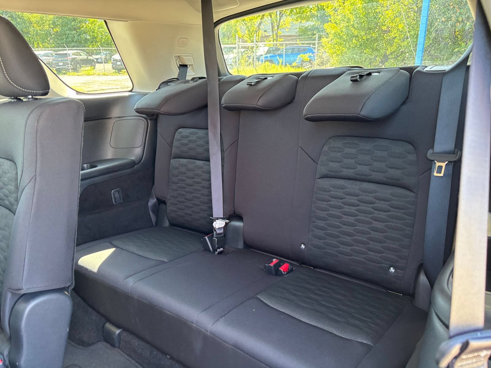 Used 2026 Nissan Pathfinder SV FWD image 30