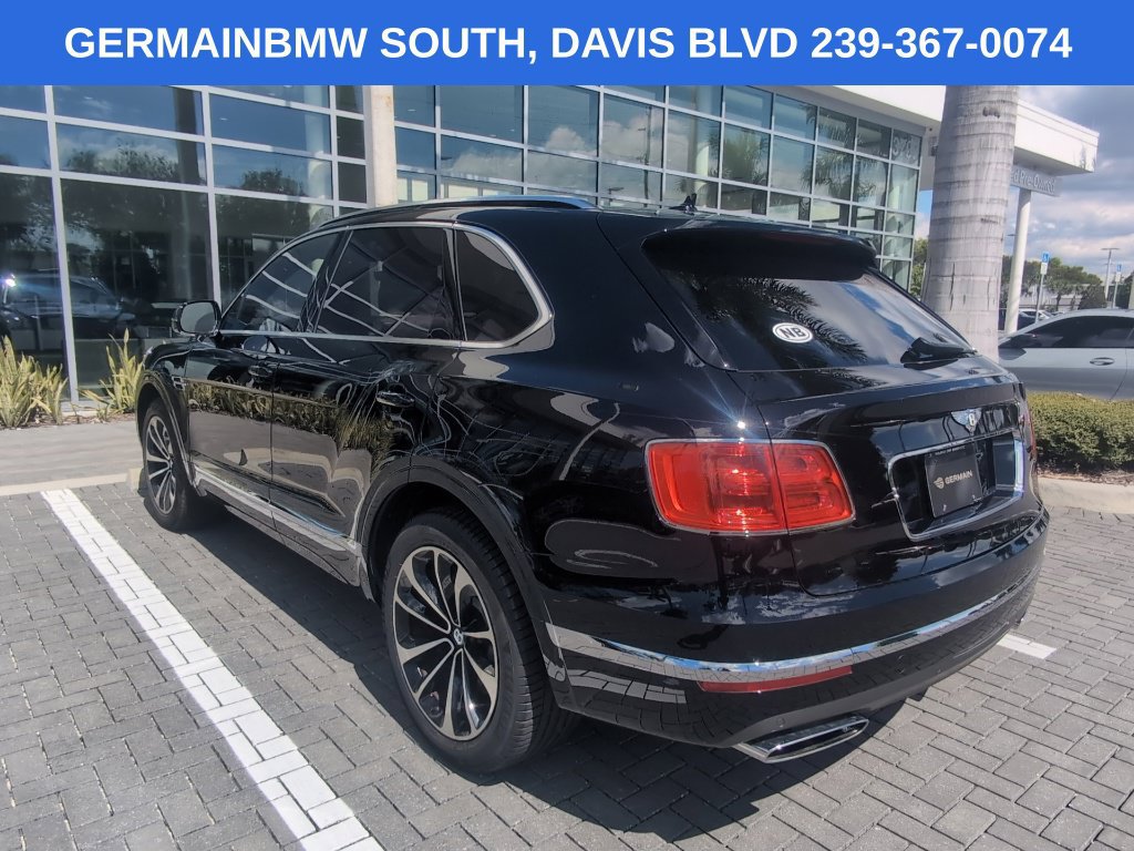 Used 2017 Bentley Bentayga AWD/4WD image 16