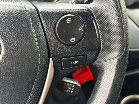 Used 2015 Toyota RAV4 LE image 23