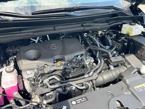 Used 2026 Toyota Sienna XSE FWD image 18