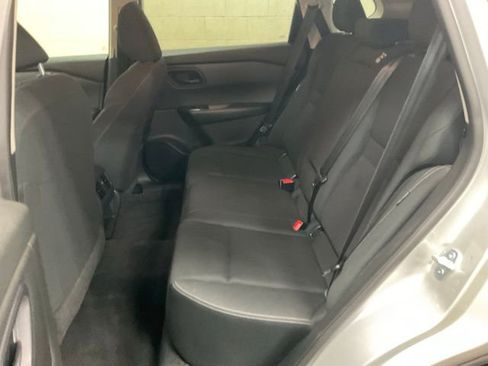 Used 2024 Nissan Rogue S image 13