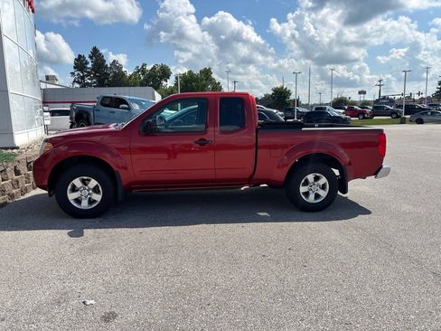 Used 2012 Nissan Frontier SV AWD/4WD image 1