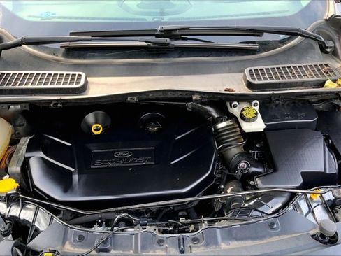 Used 2019 Ford Escape Titanium AWD/4WD image 9