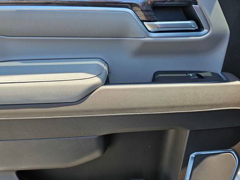 New 2026 Chevrolet Silverado 1500 LTZ w/ LTZ Premium Package AWD/4WD image 14