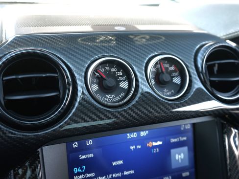 Used 2022 Ford Mustang Shelby GT500 w/ Carbon Fiber Track Pack RWD image 27