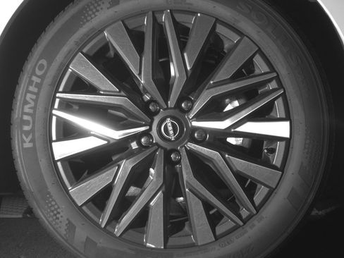 Used 2025 Nissan Altima 2.5 SV image 13