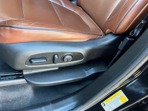 Used 2018 Chevrolet Traverse High Country AWD/4WD image 11