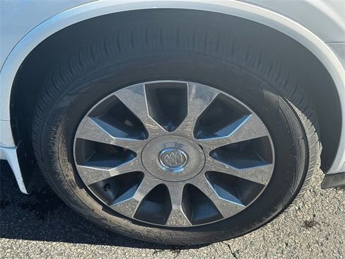 Used 2017 Buick Enclave Premium w/ Enclave Sport Touring Edition image 9