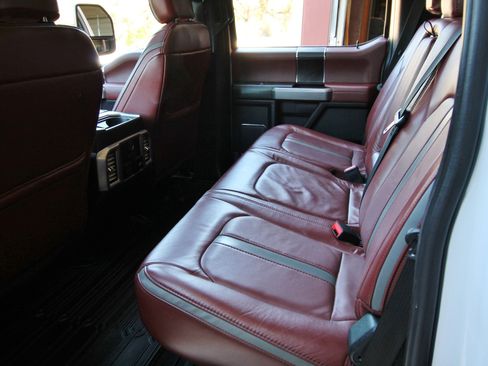 Used 2019 Ford F250 Platinum w/ Platinum Ultimate Package image 49