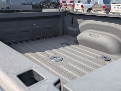 Used 2024 RAM 2500 Limited w/ Safety Group AWD/4WD image 7