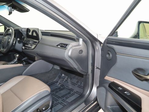 Used 2023 Lexus ES 350 w/ Accessory Package (Z2) image 42