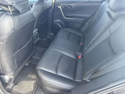 Certified 2022 Toyota RAV4 LE image 6