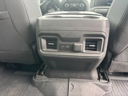 Used 2021 Chevrolet Silverado 1500 LT Trail Boss w/ Convenience Package II AWD/4WD image 9