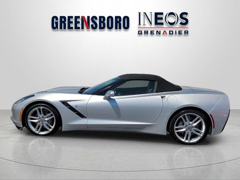Used 2019 Chevrolet Corvette Stingray Convertible w/ 2LT Preferred Equipment Group RWD image 2