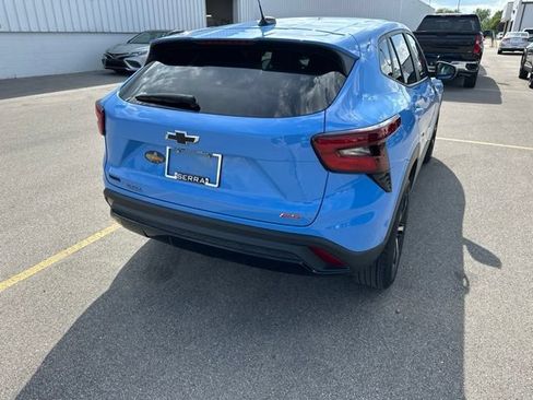 Used 2024 Chevrolet Trax RS FWD image 5