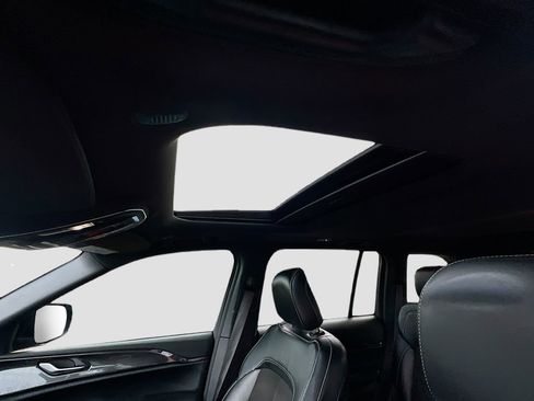 Used 2022 Jeep Grand Cherokee Altitude image 23