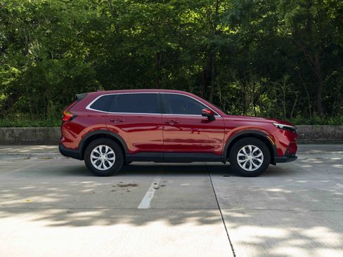 Used 2024 Honda CR-V LX image 10