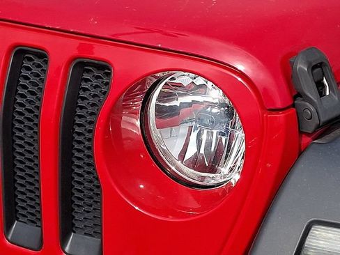 Used 2018 Jeep Wrangler Sport AWD/4WD image 23