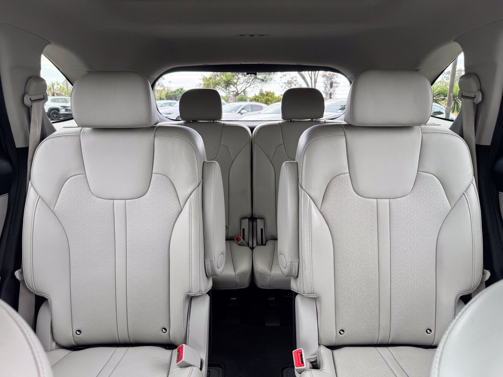 Used 2023 Kia Sorento EX w/ Panoramic Sunroof Package FWD image 19