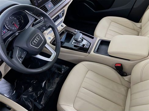 Used 2022 Audi Q5 2.0T Premium w/ Convenience Package image 22