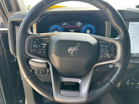 Used 2025 Ford Bronco Outer Banks AWD/4WD image 26