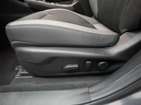 Used 2025 Subaru Crosstrek 2.5i Wilderness w/ Crosstrek Mirror Package image 28