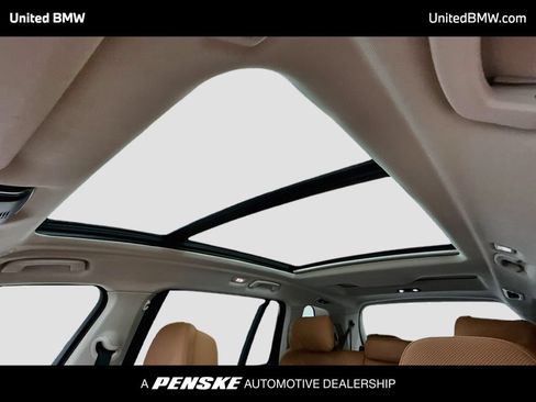 Used 2025 BMW X7 xDrive40i w/ Premium Package AWD/4WD image 19