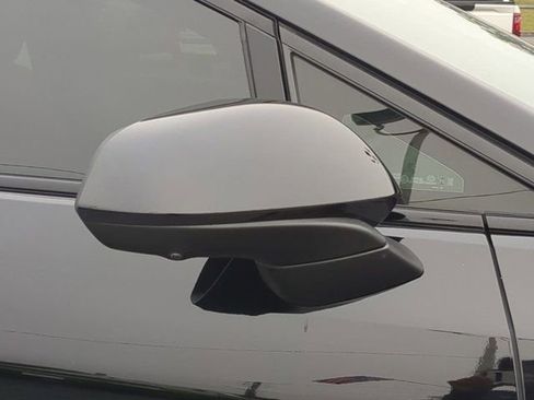 Used 2024 Chevrolet Equinox EV RS image 11