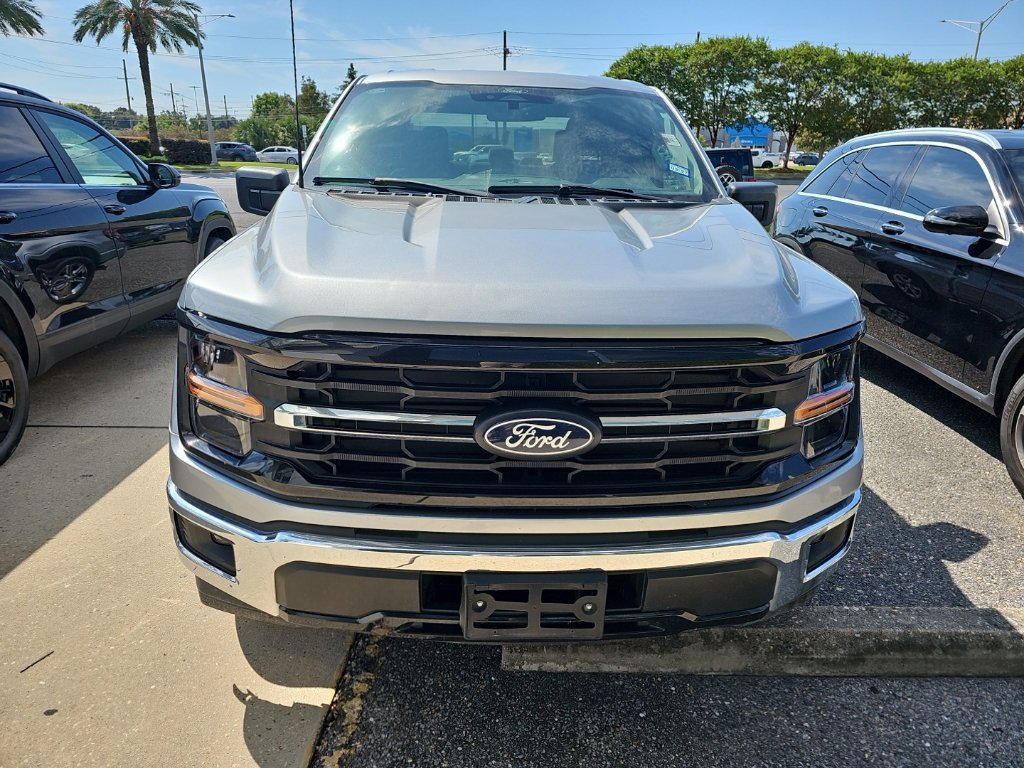 Used 2025 Ford F150 XLT w/ Equipment Group 301A Standard RWD image 2