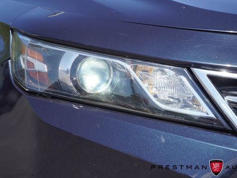 Used 2015 Chevrolet Impala LT FWD image 5